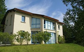 Cosy Holiday Home With Garden